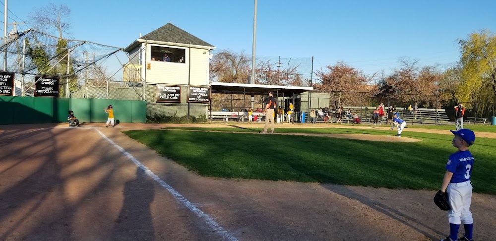 Locust Avenue Park