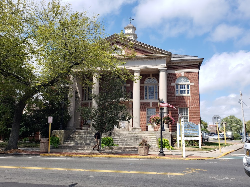 Town of Babylon History Museum at Old Town Hall