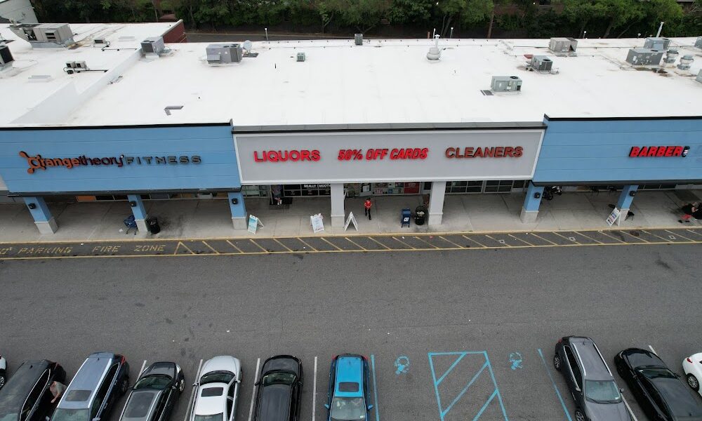 West Babylon Wines & Liquors