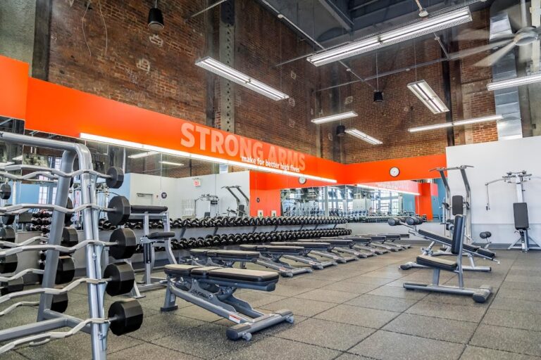 Blink Fitness Lindenhurst