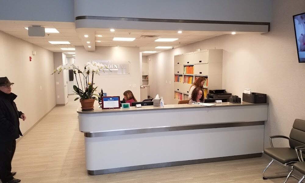 Ideal Dental Services: Freedman, Richard S DDS